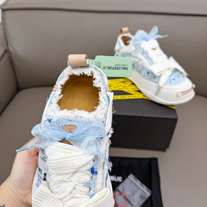 Smilerepublic Canvas Shoes